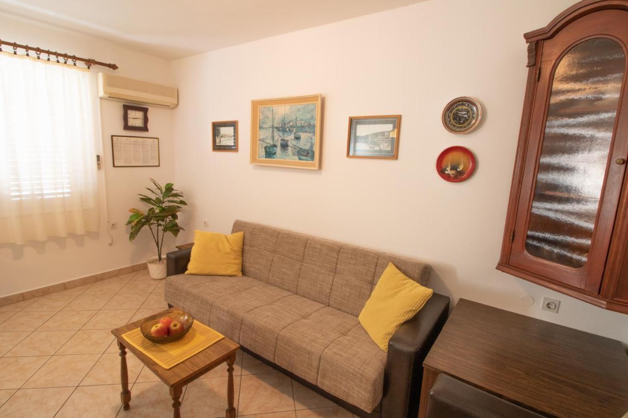 Apartment Mario With Terrace And Sea View Baška Extérieur photo