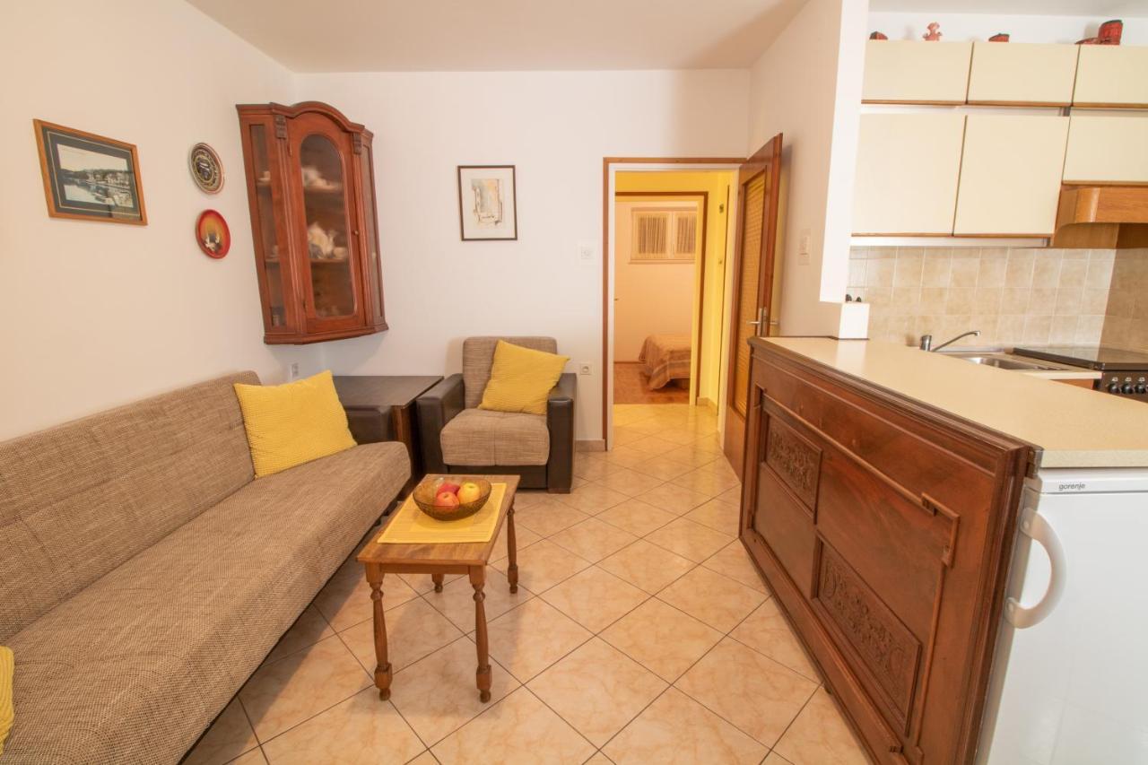 Apartment Mario With Terrace And Sea View Baška Extérieur photo