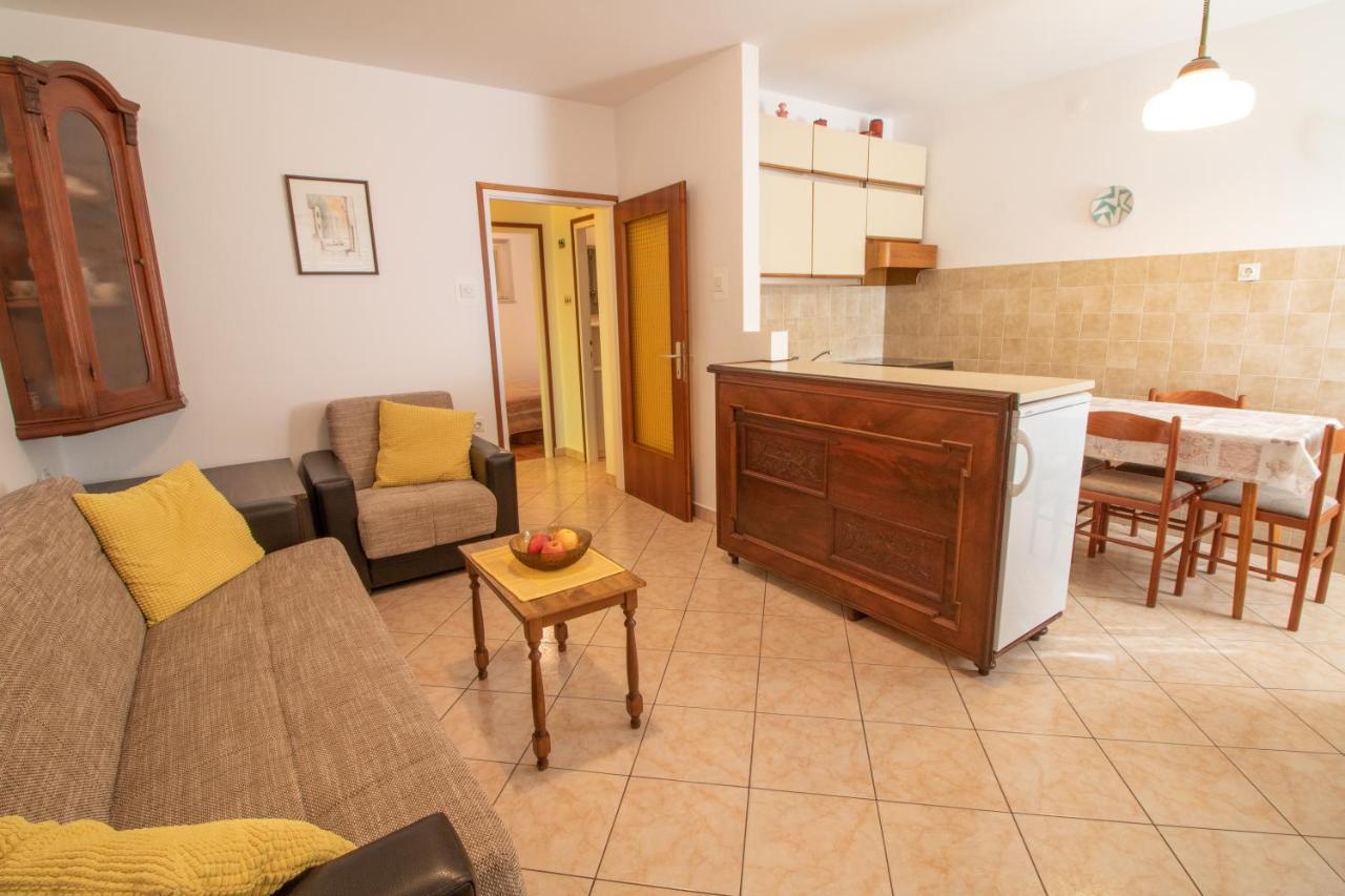 Apartment Mario With Terrace And Sea View Baška Extérieur photo