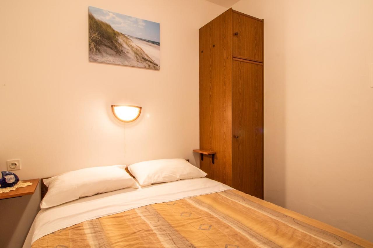 Apartment Mario With Terrace And Sea View Baška Extérieur photo