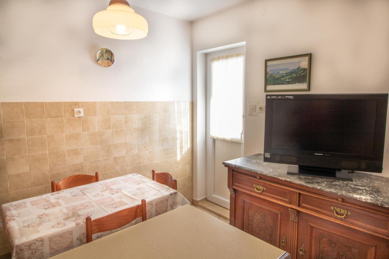 Apartment Mario With Terrace And Sea View Baška Extérieur photo